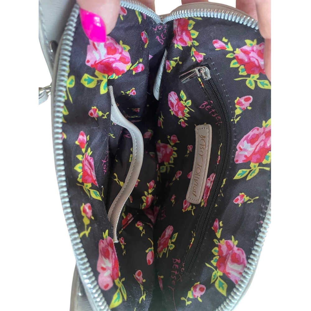 Betsey Johnson Grey Cat Face Crossbody Bag Heart Nose Studded Ears Novelty Purse - Picture 9 of 11